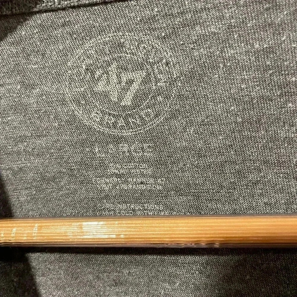 Detroit Redwings  Comfy T-Shirt - Picture 8 of 9